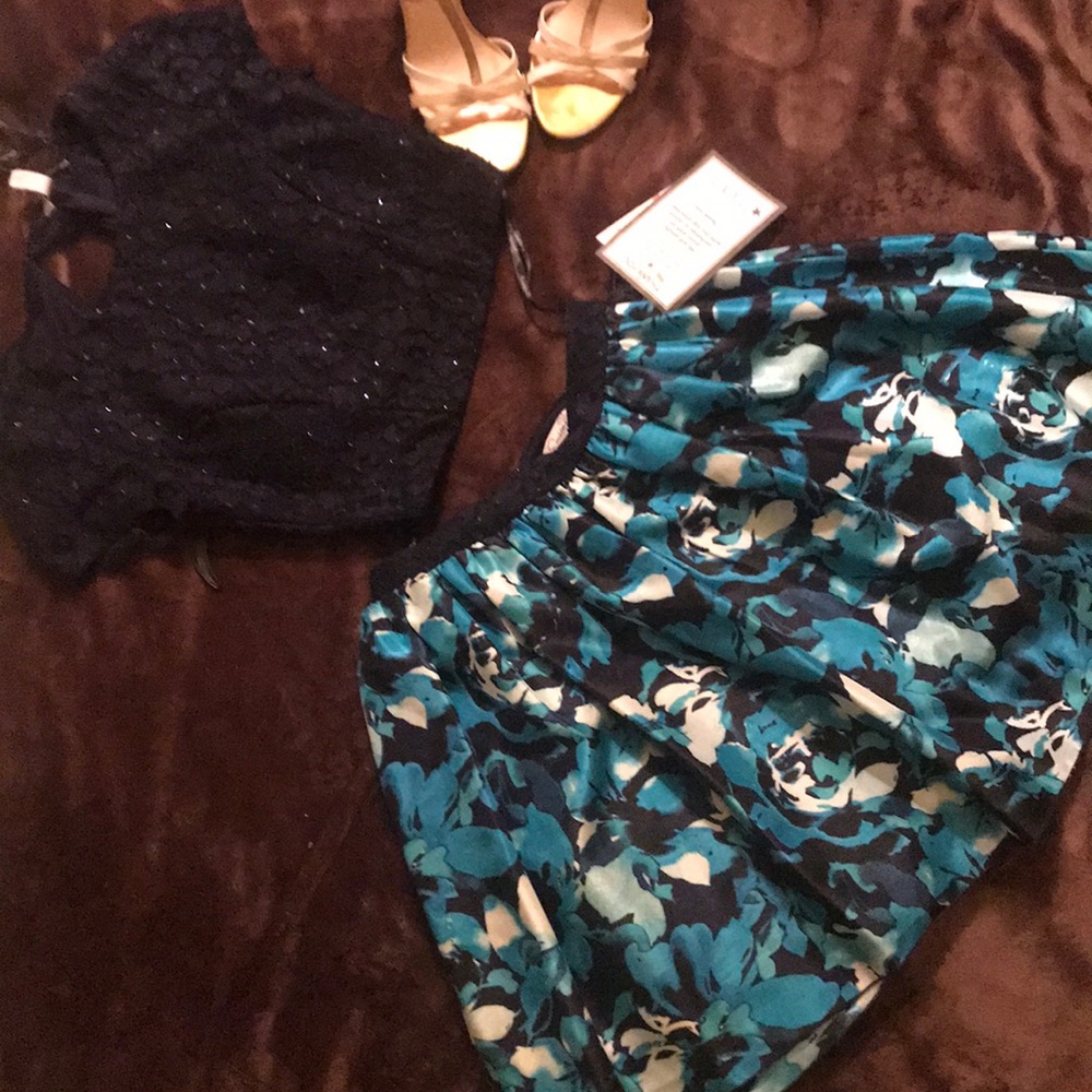 🆕 W/ Tags! 2 Piece dress-Sparkly Crop Top & Skirt